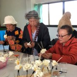 โครงการส่งเสริมการฝึกอาชีพให้ผู้สูงอายุ การทำดอกไม้จันทน์-การจักสานไม้ไผ่ ประจำปีงบประมาณ พ.ศ. ๒๕๖๓